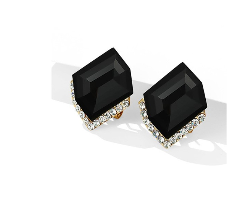 Серьги-гвоздики Черный камень, 2*1,7см