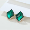 Серьги-гвоздики Зеленый камень, 2*1,7см
