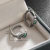 Серьги Узелок с темно-зеленым камнем, 1.5*1.5см