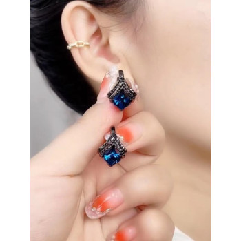 Серьги с синим камнем, 2*1.5см