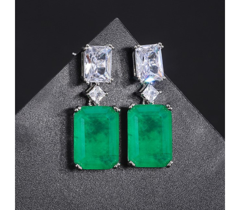 Серьги Изумрудный багет, 3*1см