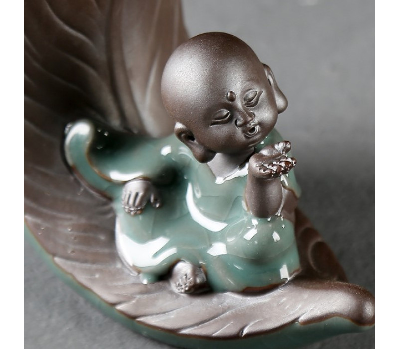 Статуэтка  Монах и полумесяц, 13*3,6*13,3см